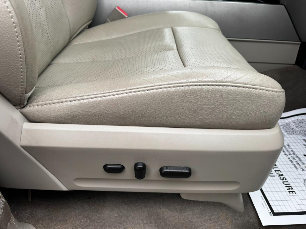 Ford Expedition 4WD 4dr Limited 2013