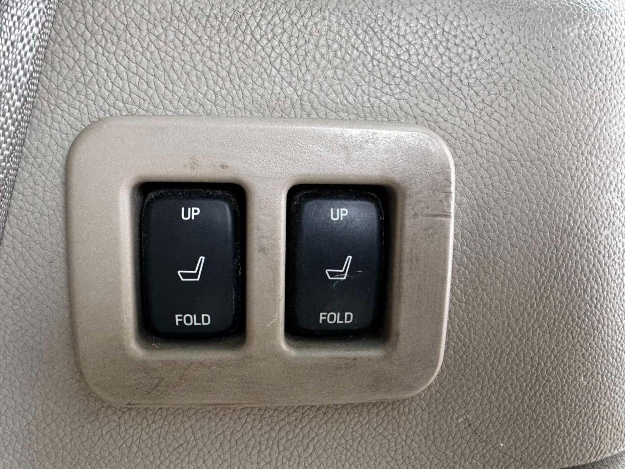 Ford Expedition 4WD 4dr Limited 2013