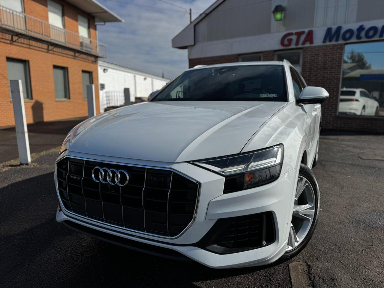 Audi Q8 Premium Plus 55 TFSI quattro 2019