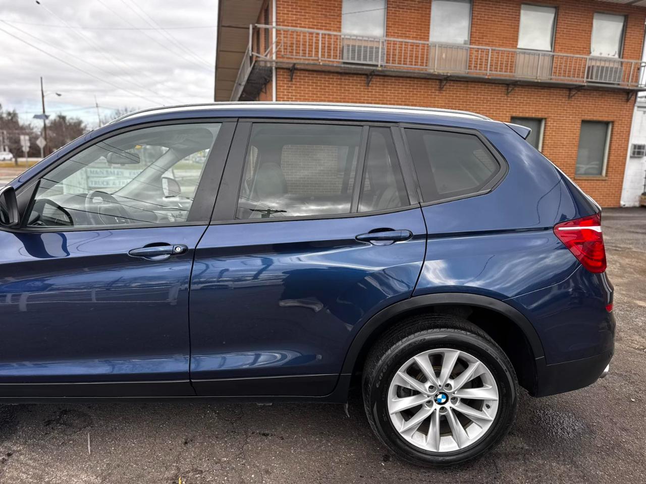 BMW X3 AWD 4dr xDrive28i 2016