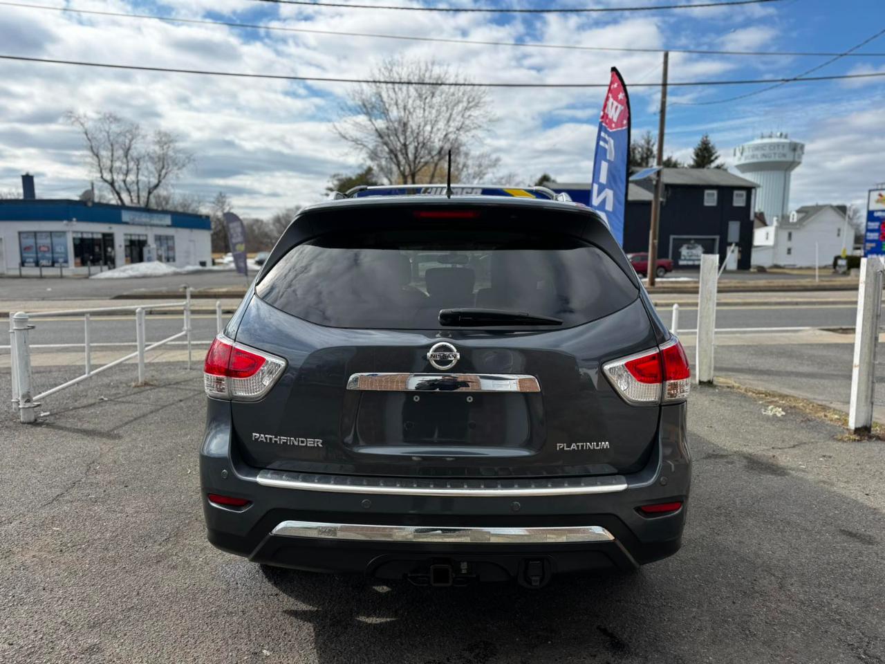 Nissan Pathfinder 2WD 4dr Platinum 2013