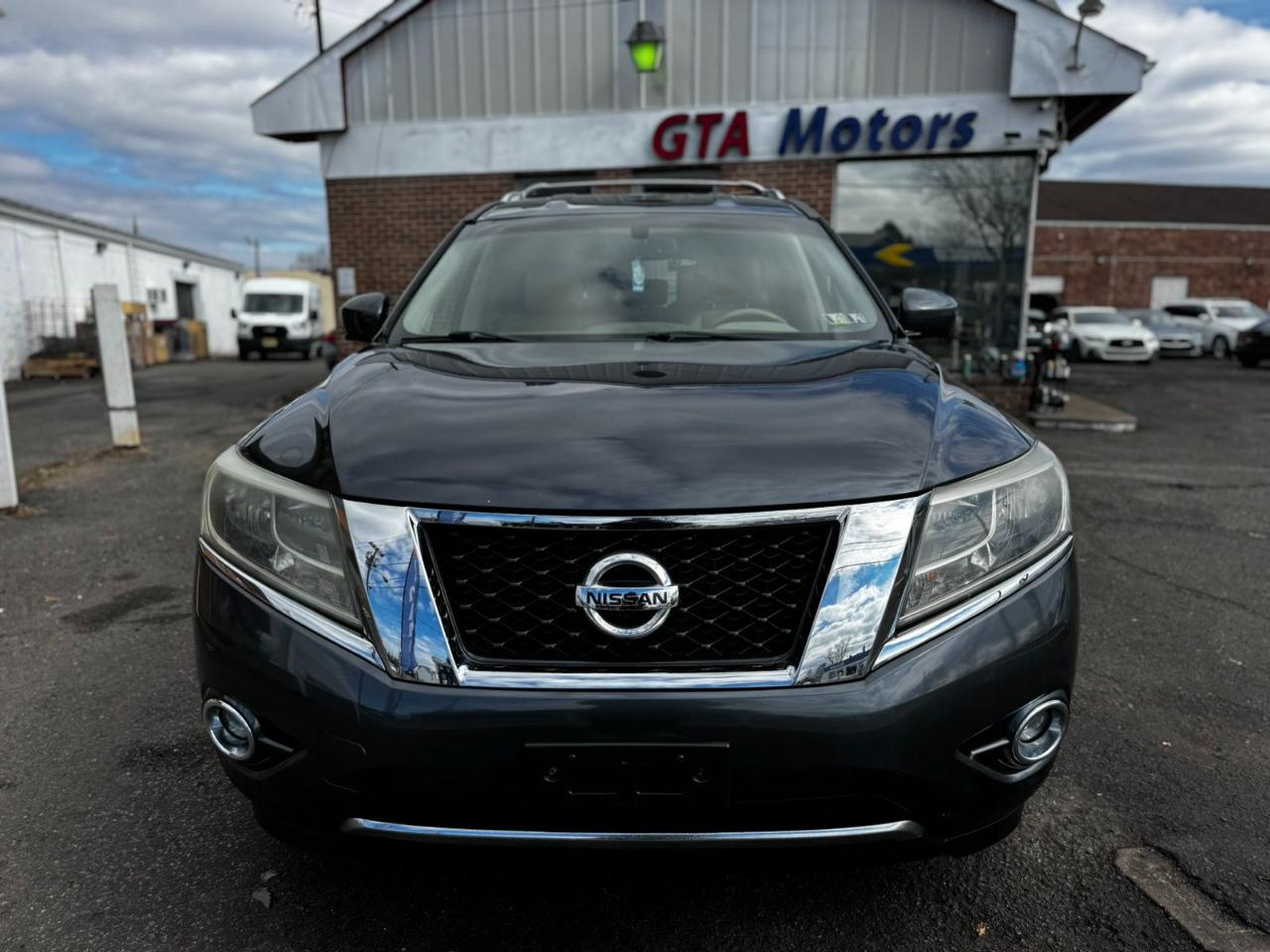 Nissan Pathfinder 2WD 4dr Platinum 2013