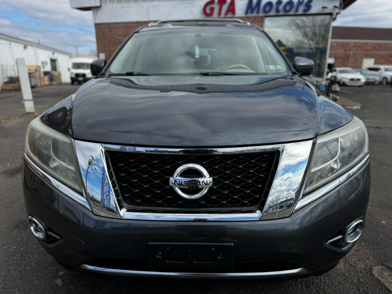 Nissan Pathfinder 2WD 4dr Platinum 2013