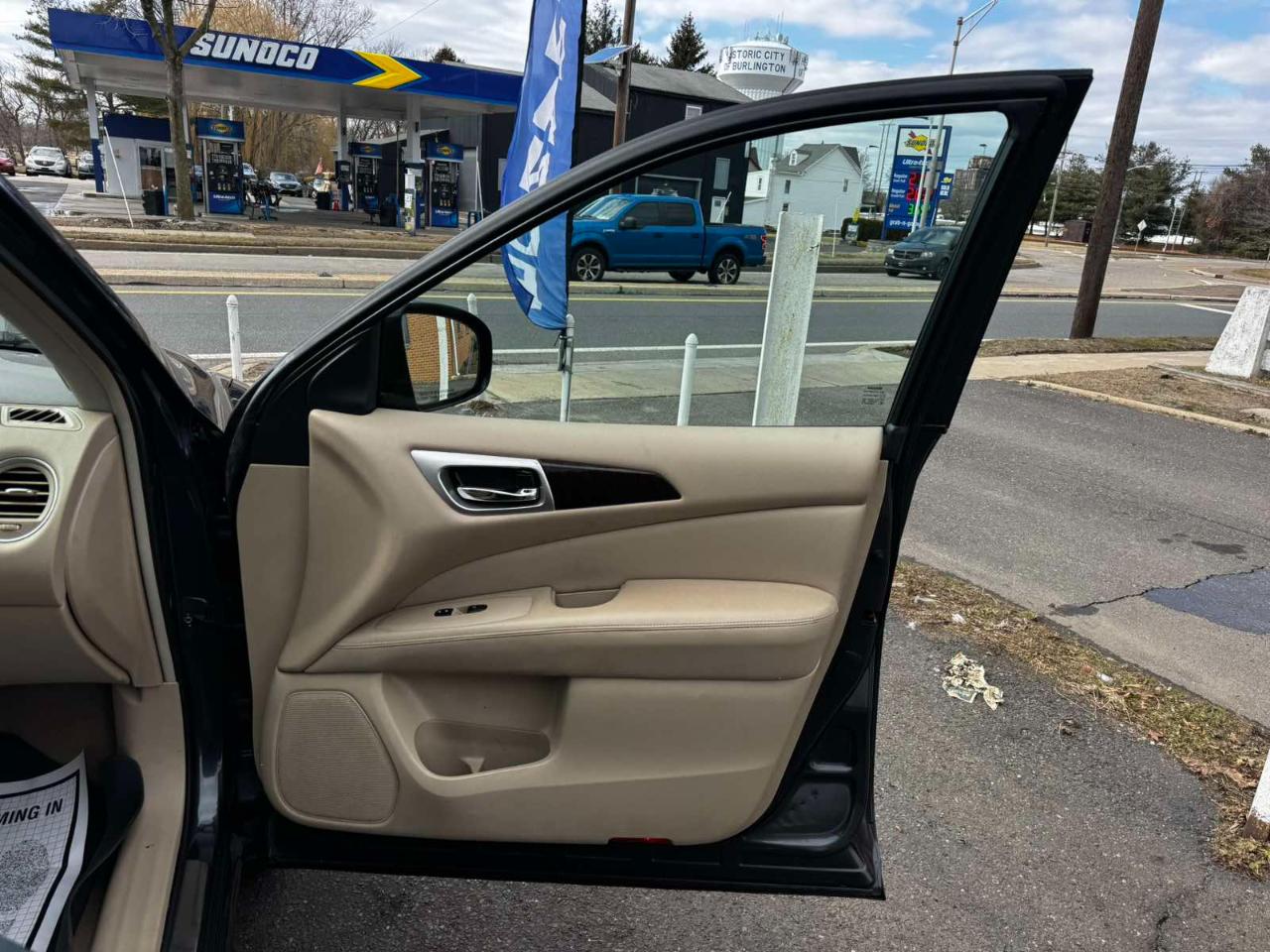 Nissan Pathfinder 2WD 4dr Platinum 2013