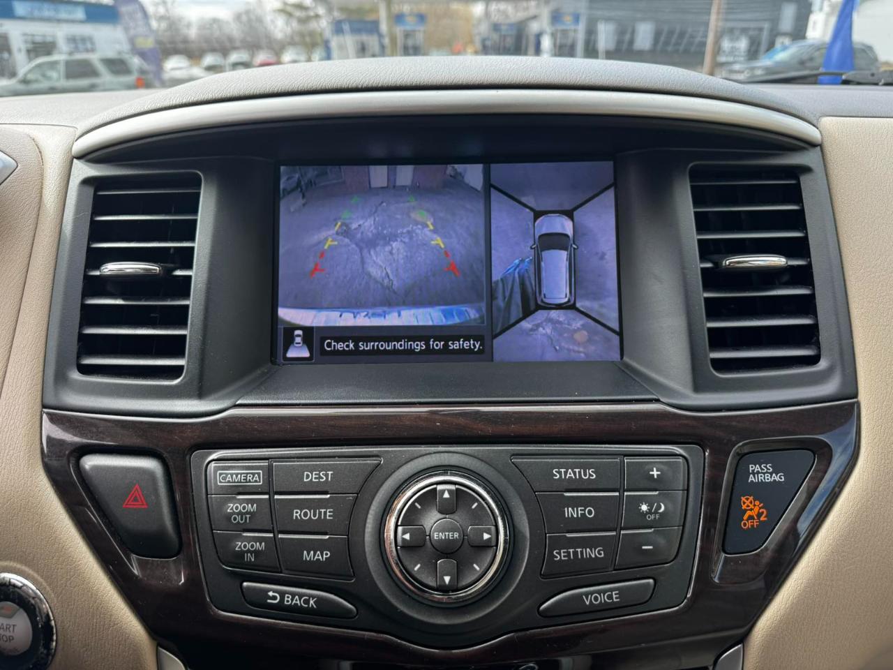 Nissan Pathfinder 2WD 4dr Platinum 2013