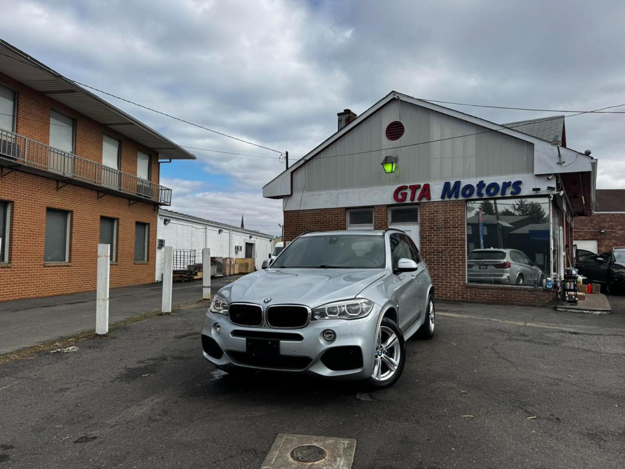BMW X5 AWD 4dr xDrive50i 2016