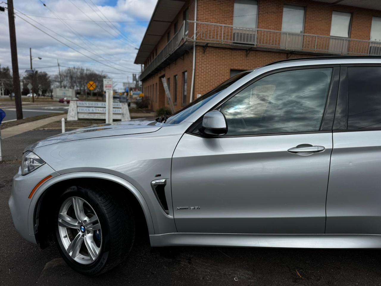 BMW X5 AWD 4dr xDrive50i 2016