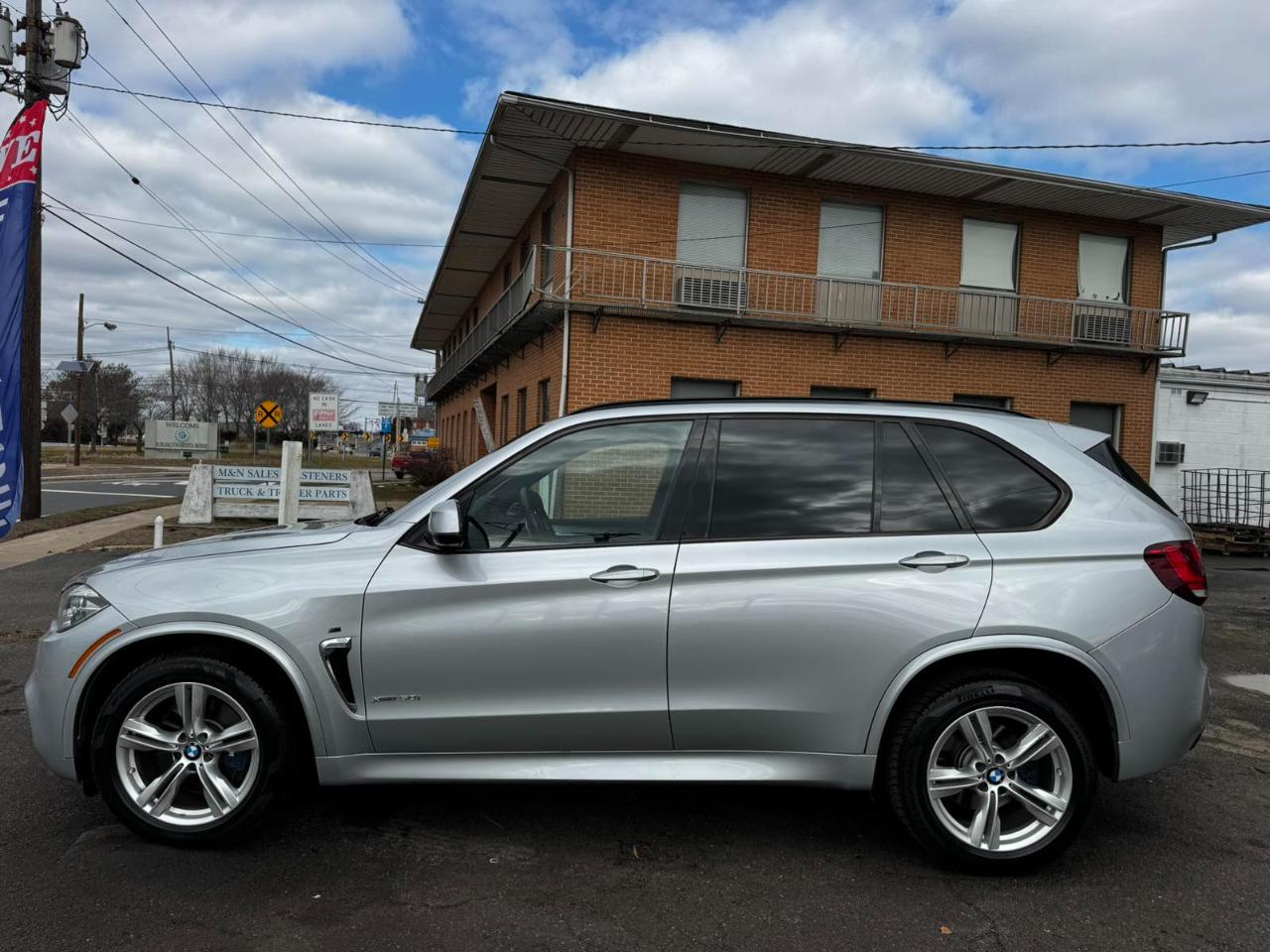 BMW X5 AWD 4dr xDrive50i 2016