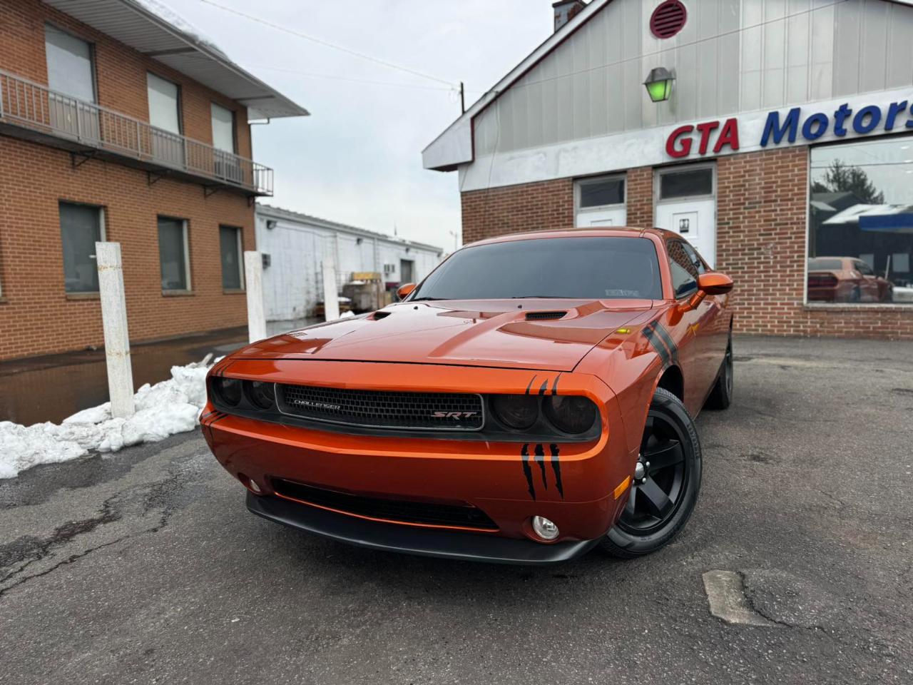 Dodge Challenger 2dr Cpe 2011