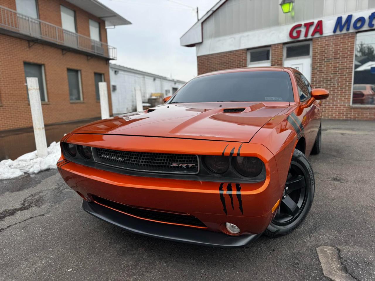 Dodge Challenger 2dr Cpe 2011