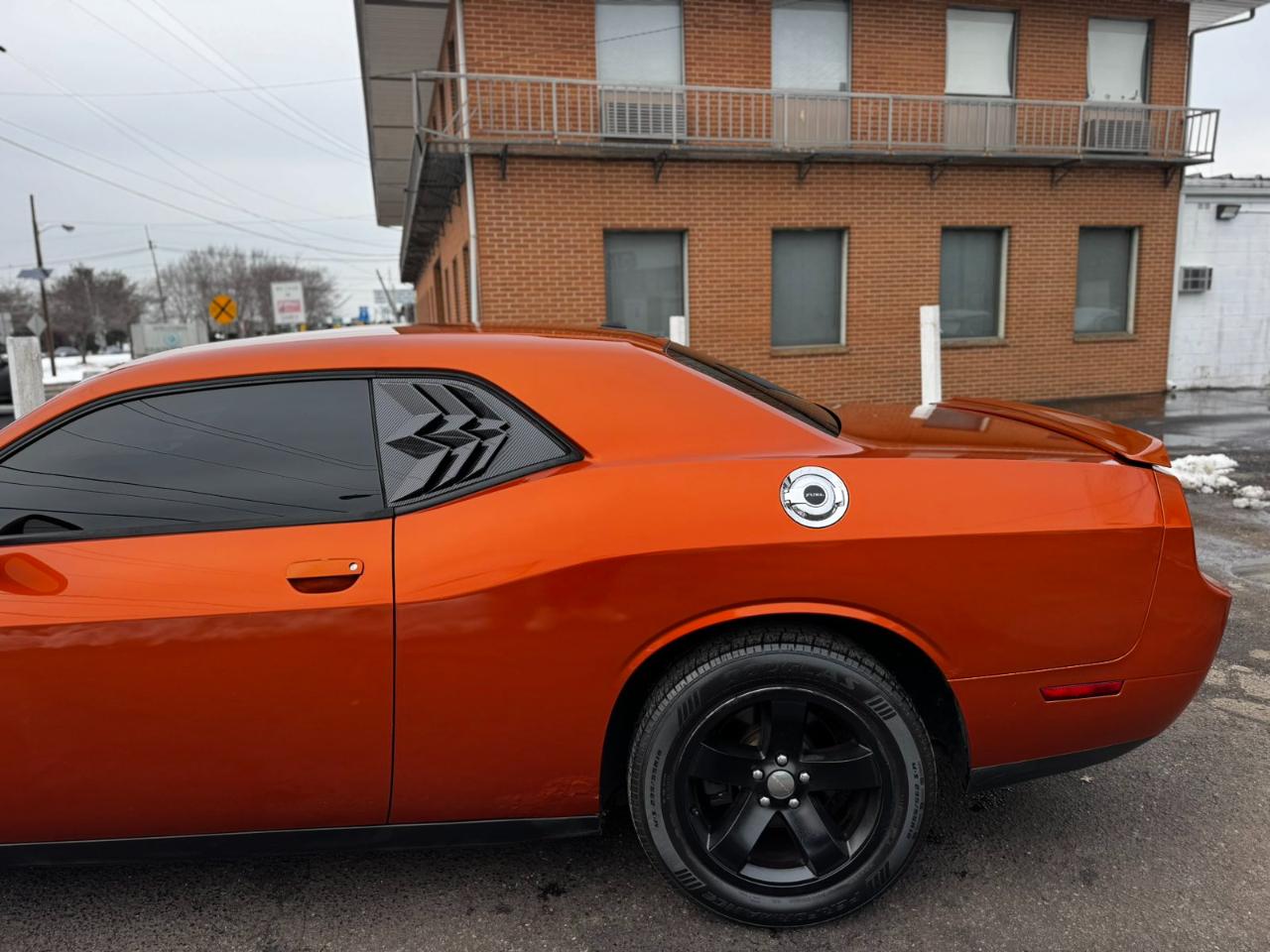 Dodge Challenger 2dr Cpe 2011