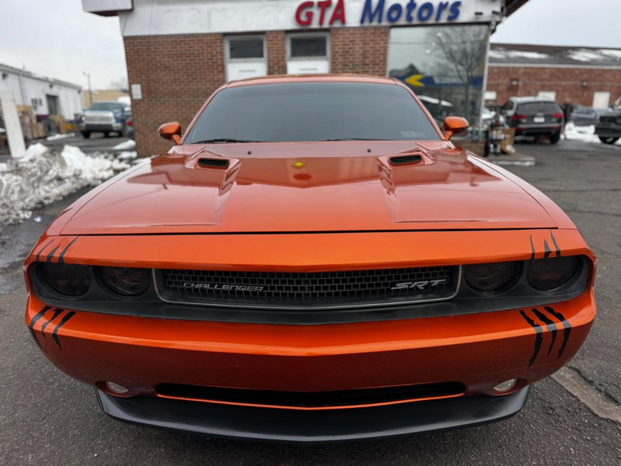 Dodge Challenger 2dr Cpe 2011