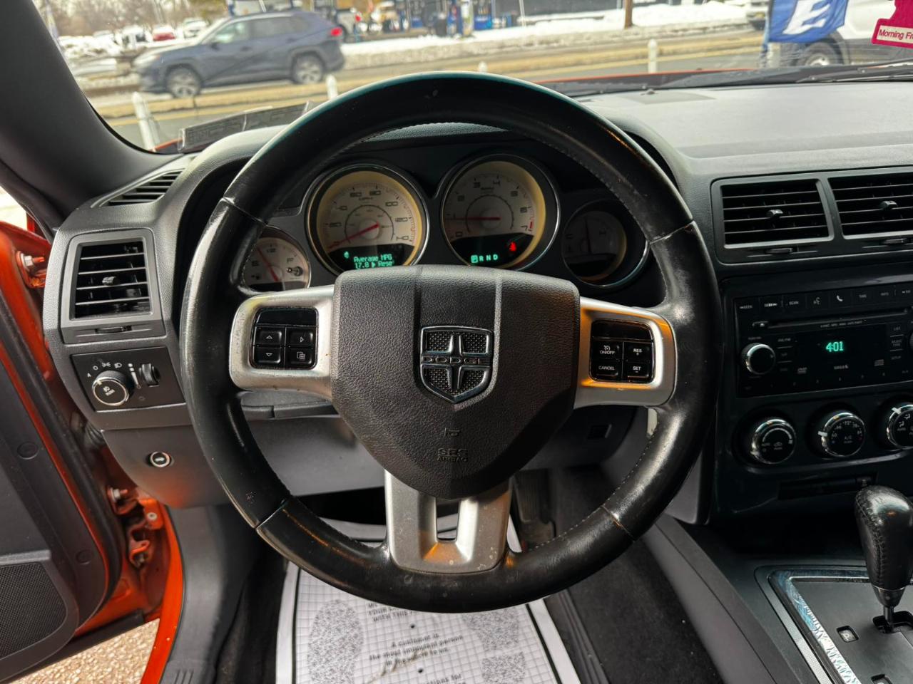 Dodge Challenger 2dr Cpe 2011