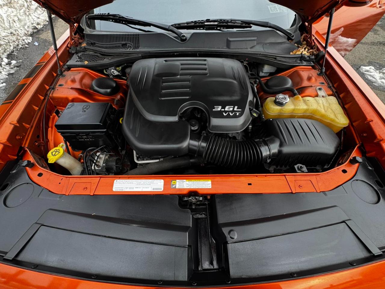 Dodge Challenger 2dr Cpe 2011