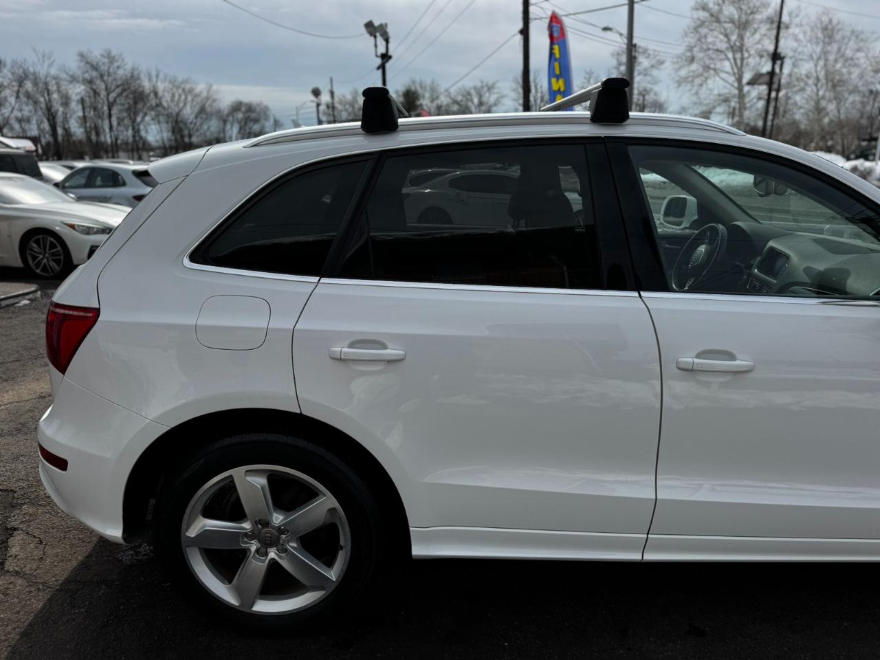 Audi Q5 quattro 4dr 3.2L Premium Plus 2011