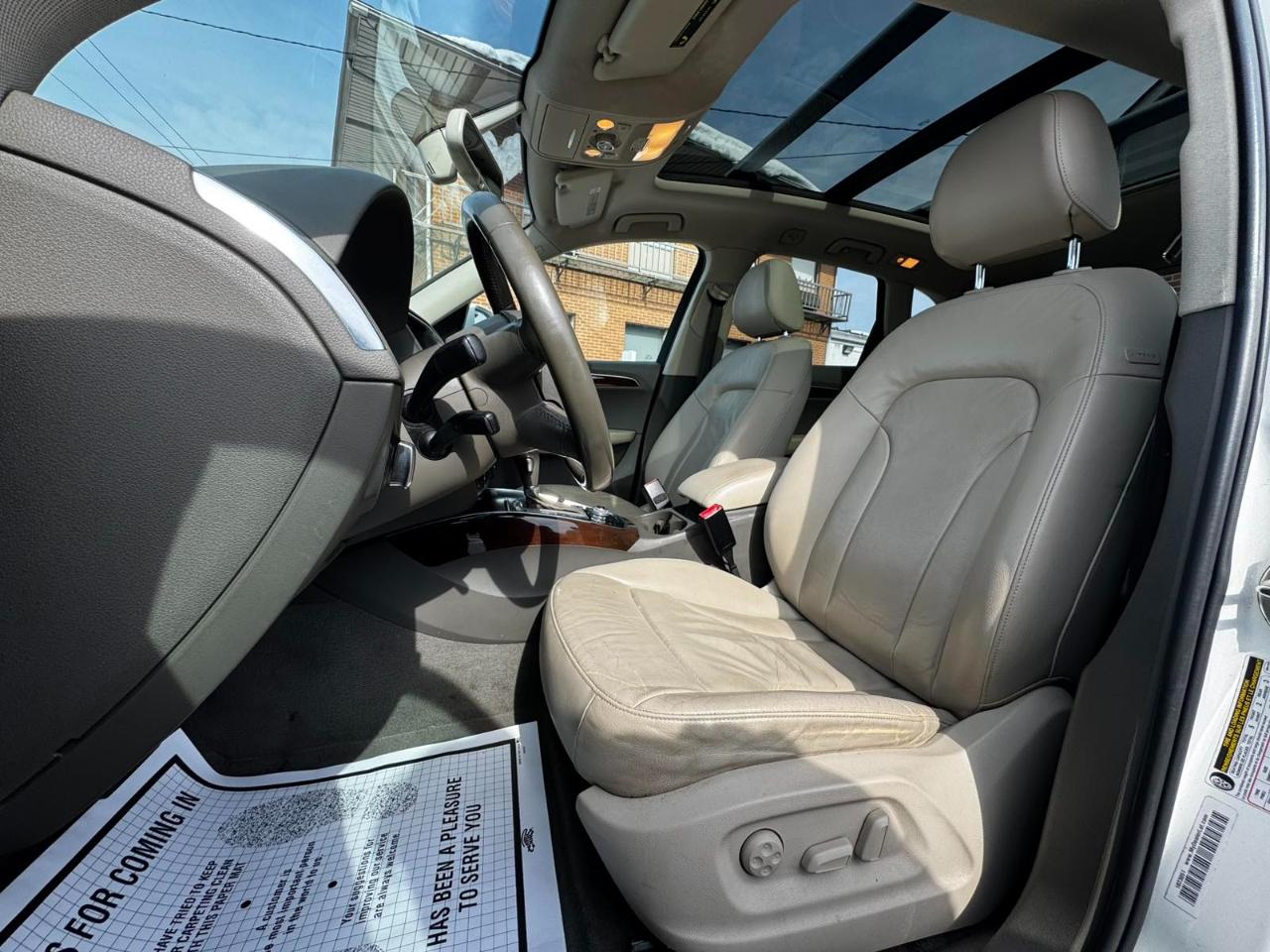 Audi Q5 quattro 4dr 3.2L Premium Plus 2011