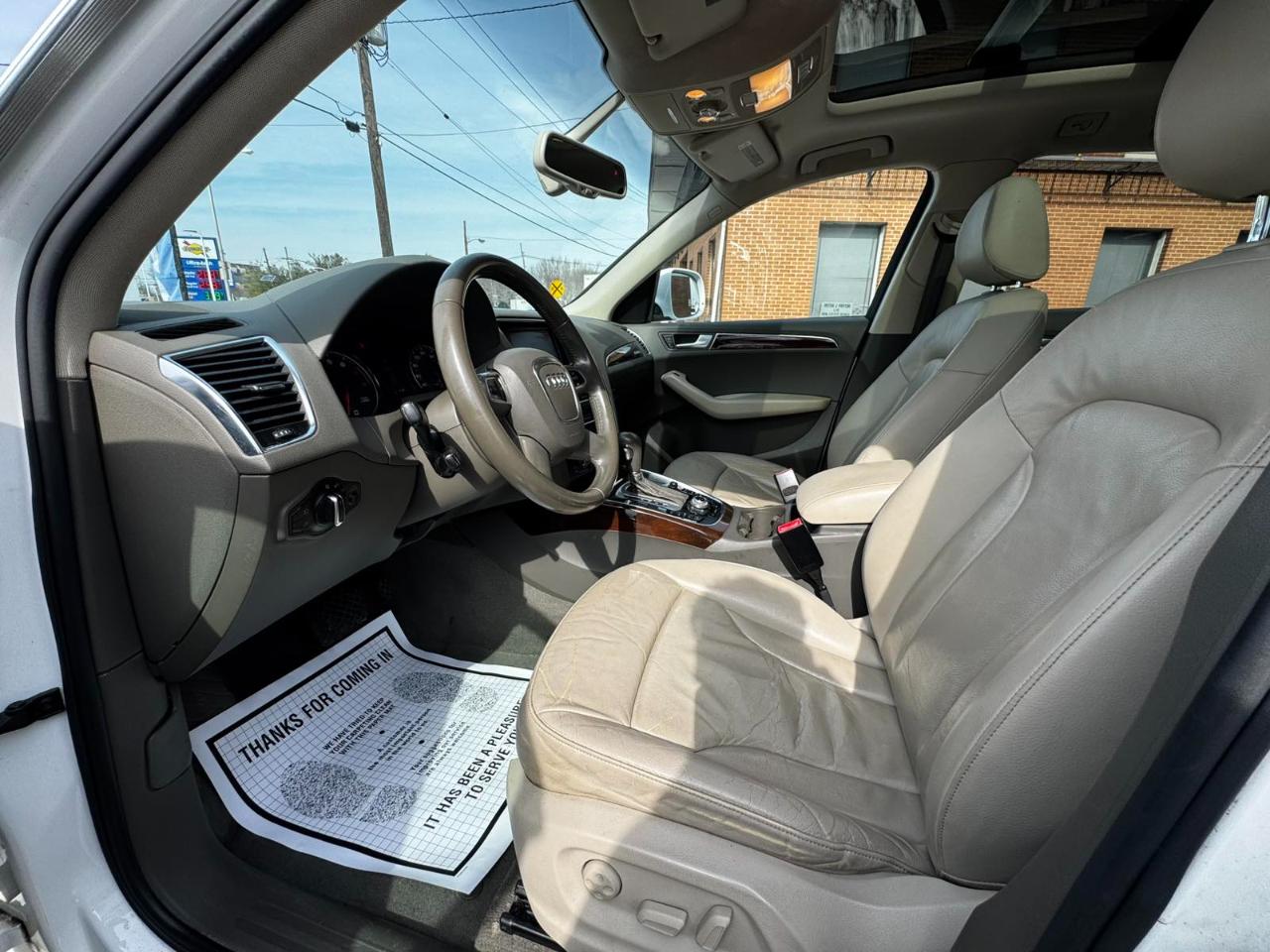 Audi Q5 quattro 4dr 3.2L Premium Plus 2011