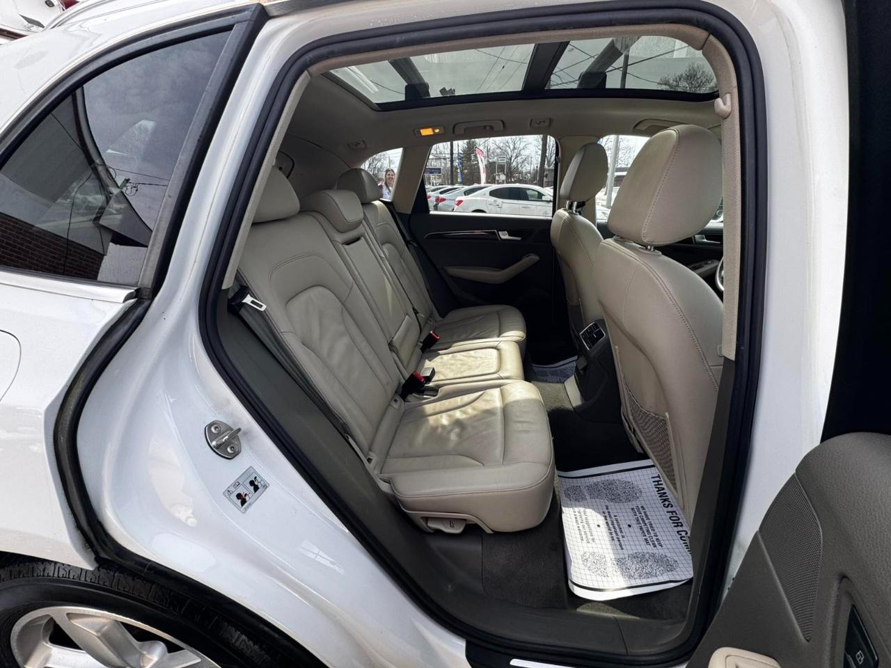 Audi Q5 quattro 4dr 3.2L Premium Plus 2011