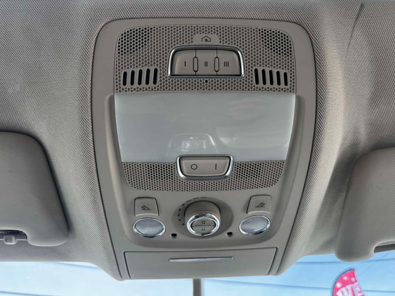 Audi Q5 quattro 4dr 3.2L Premium Plus 2011