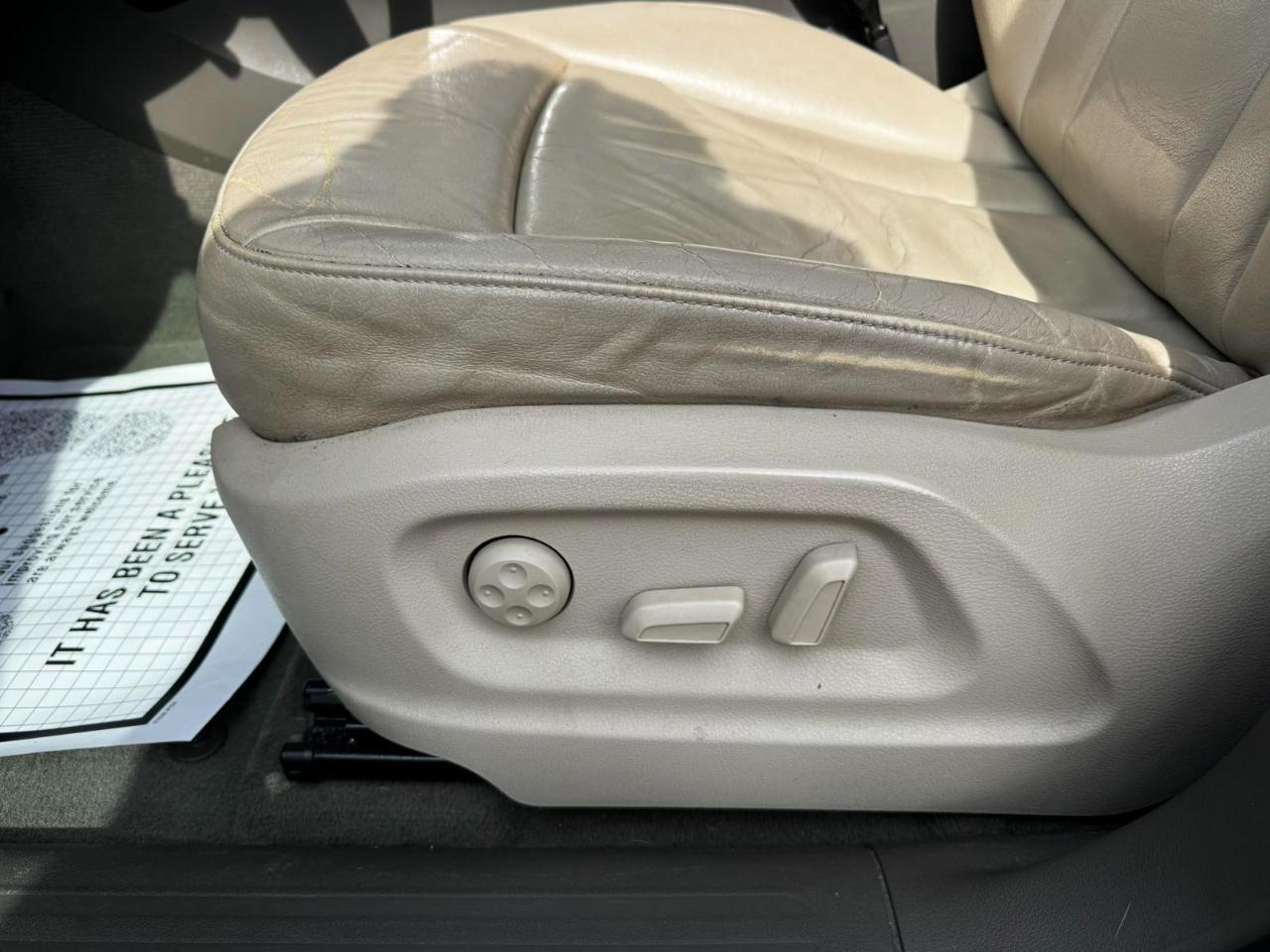 Audi Q5 quattro 4dr 3.2L Premium Plus 2011