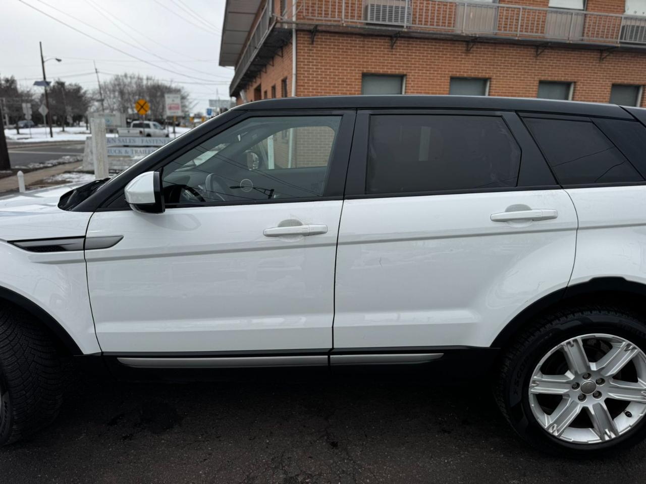 Land Rover Range Rover Evoque 5dr HB Pure Plus 2014