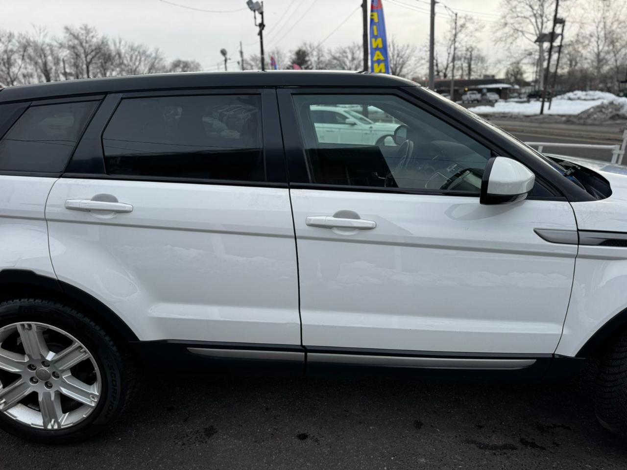 Land Rover Range Rover Evoque 5dr HB Pure Plus 2014