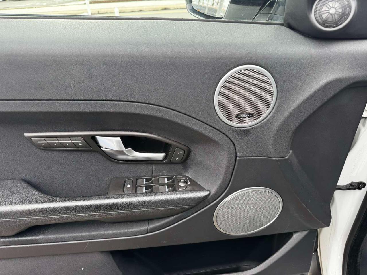 Land Rover Range Rover Evoque 5dr HB Pure Plus 2014