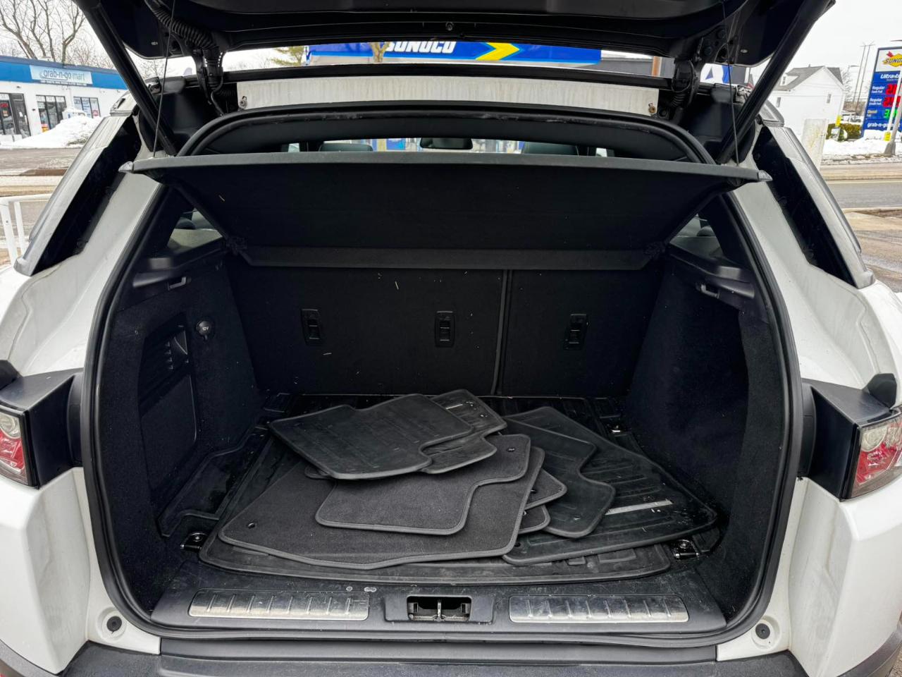 Land Rover Range Rover Evoque 5dr HB Pure Plus 2014