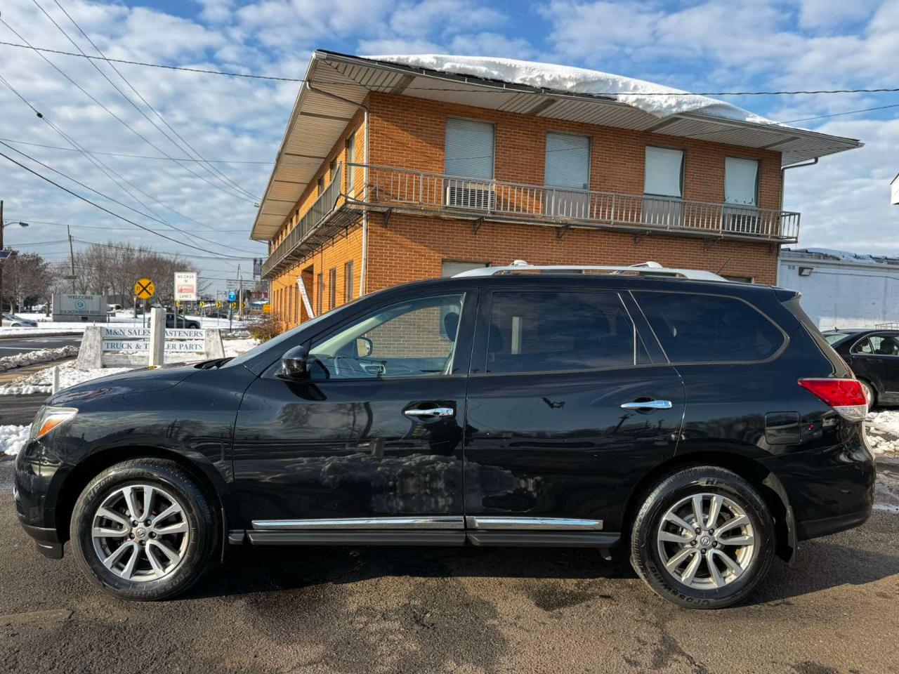 Nissan Pathfinder 4WD 4dr SL 2014