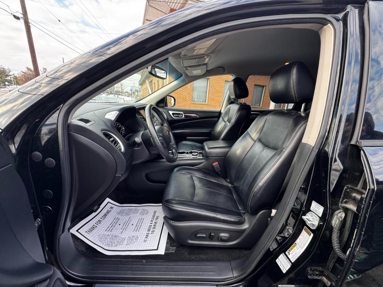 Nissan Pathfinder 4WD 4dr SL 2014