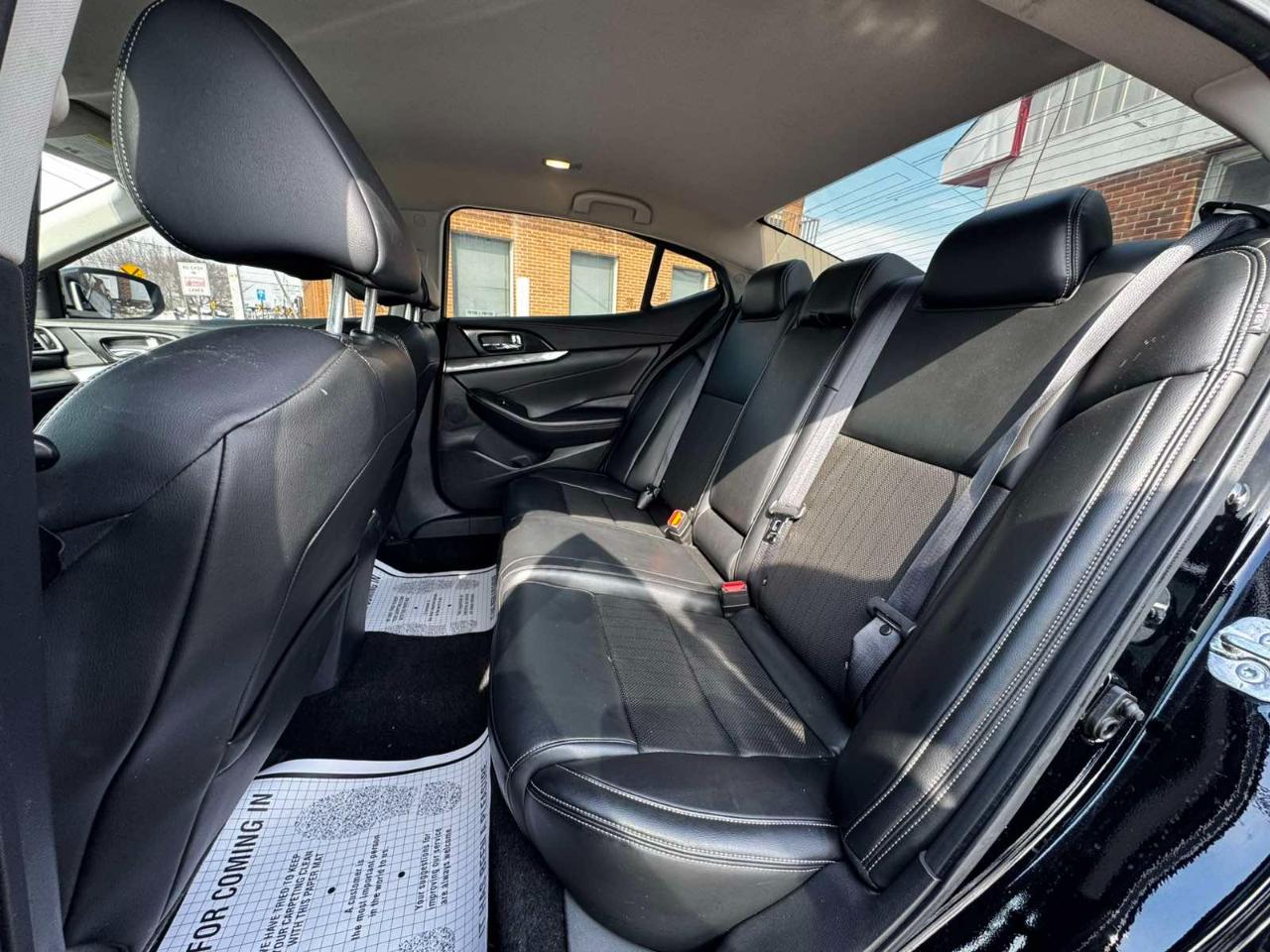 Nissan Maxima SV 3.5L 2019