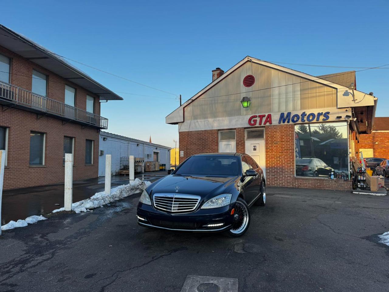 Mercedes-Benz S-Class 4dr Sdn S 550 4MATIC 2013