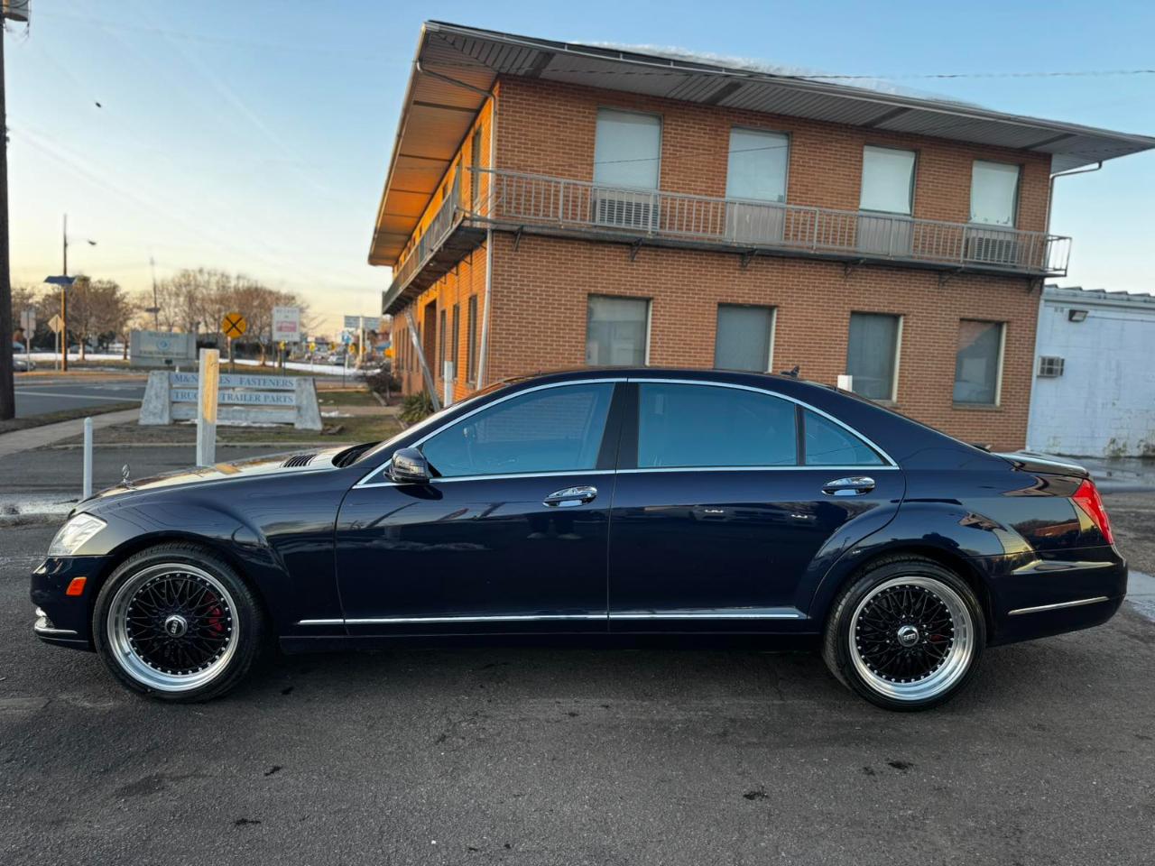 Mercedes-Benz S-Class 4dr Sdn S 550 4MATIC 2013