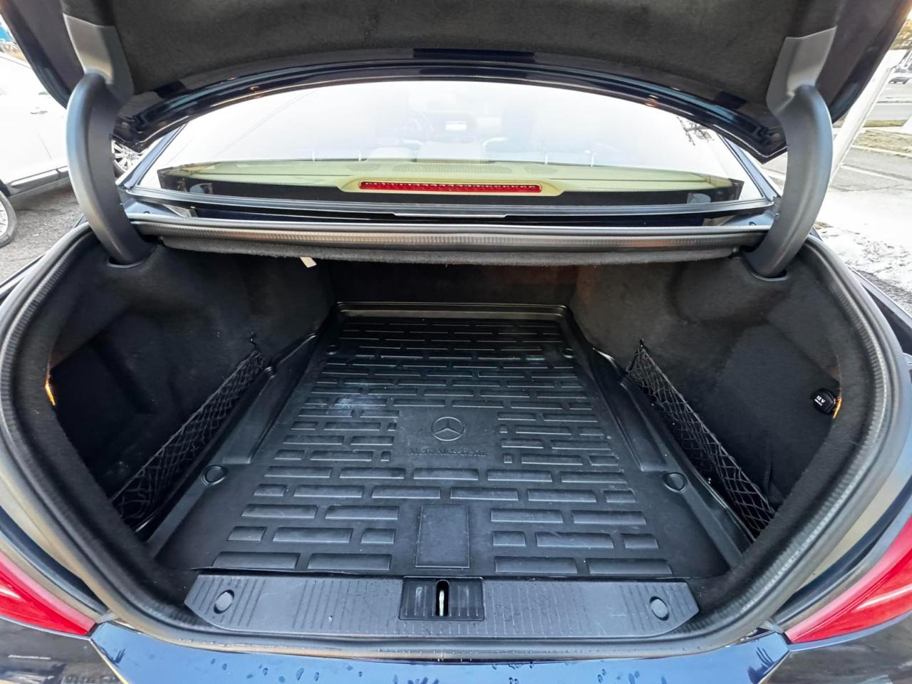 Mercedes-Benz S-Class 4dr Sdn S 550 4MATIC 2013