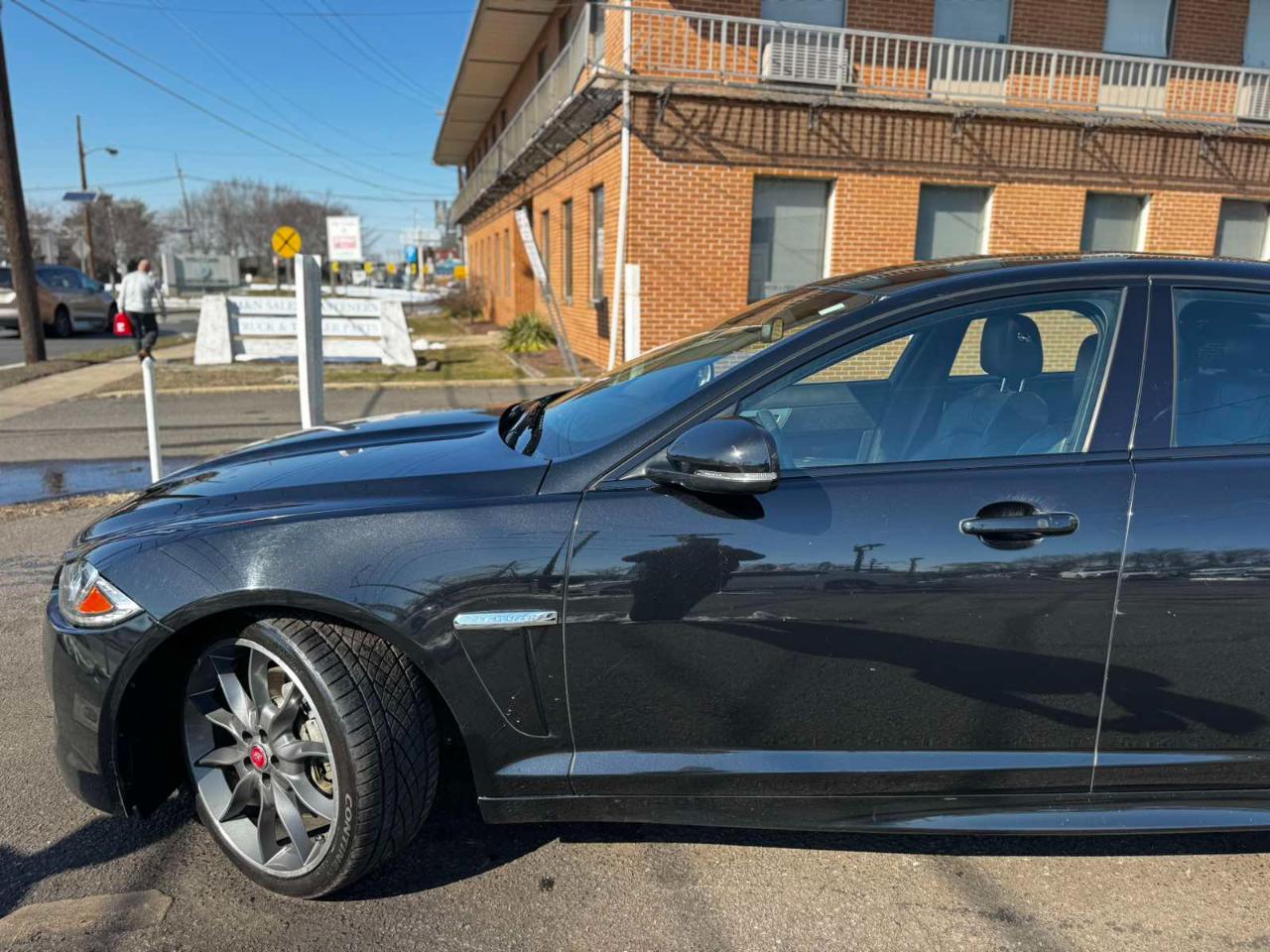 Jaguar XF 4dr Sdn V6 Sport AWD 2015