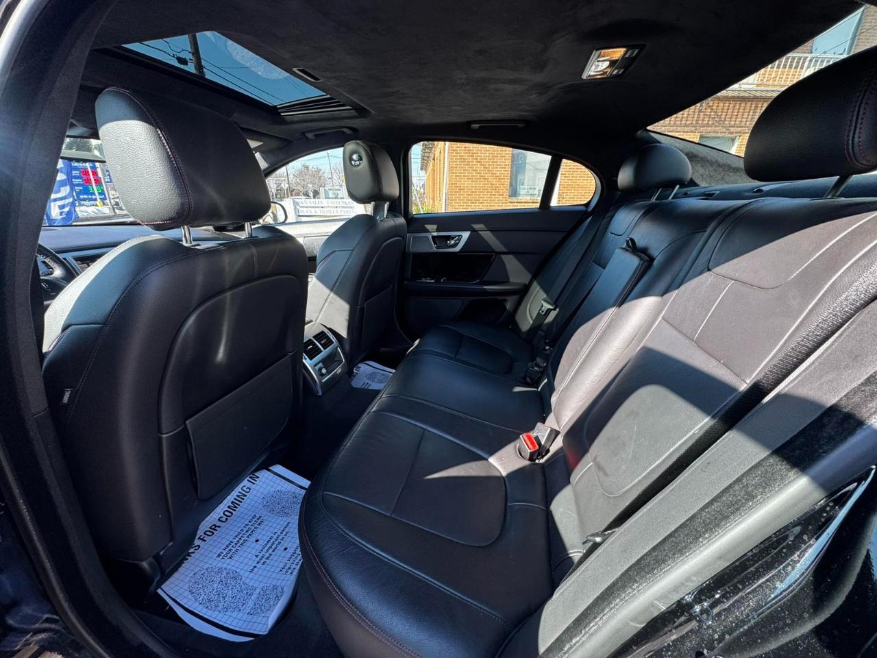 Jaguar XF 4dr Sdn V6 Sport AWD 2015