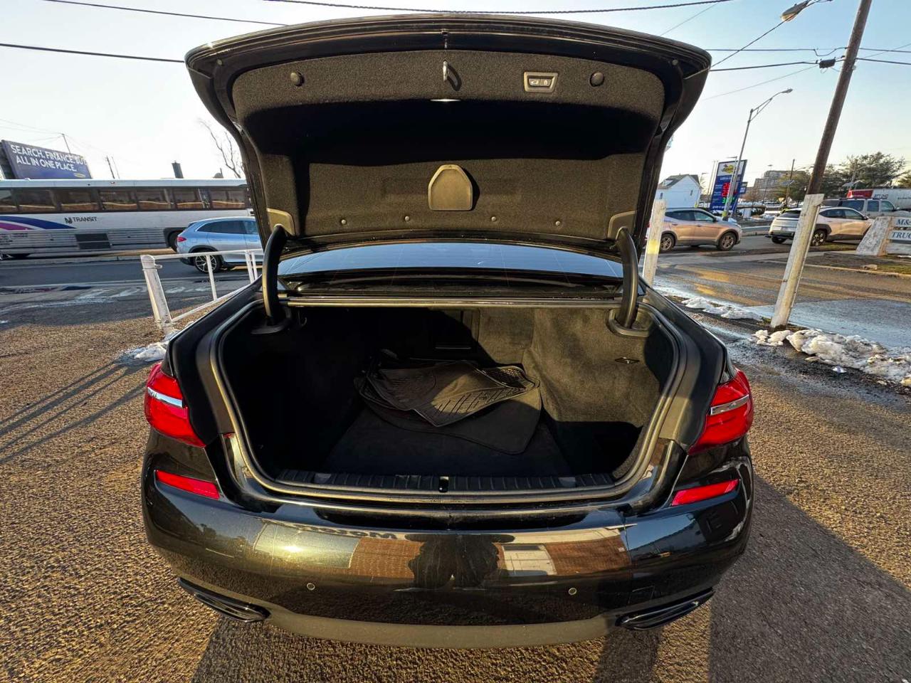 BMW 7 Series 4dr Sdn 740i RWD 2016