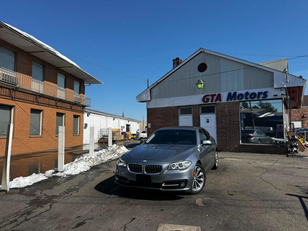 BMW 5 Series 4dr Sdn 528i xDrive AWD 2016