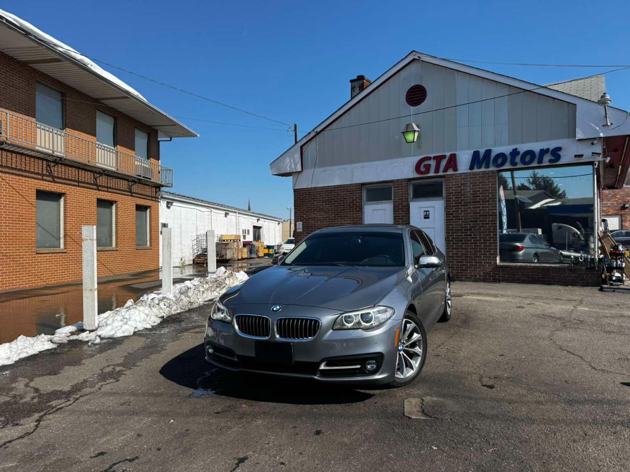 BMW 5 Series 4dr Sdn 528i xDrive AWD 2016