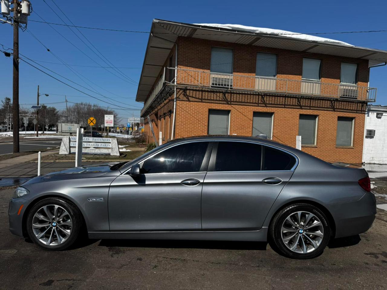 BMW 5 Series 4dr Sdn 528i xDrive AWD 2016
