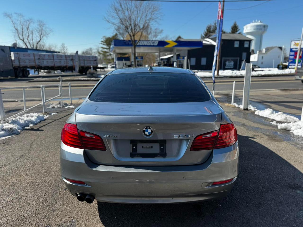 BMW 5 Series 4dr Sdn 528i xDrive AWD 2016