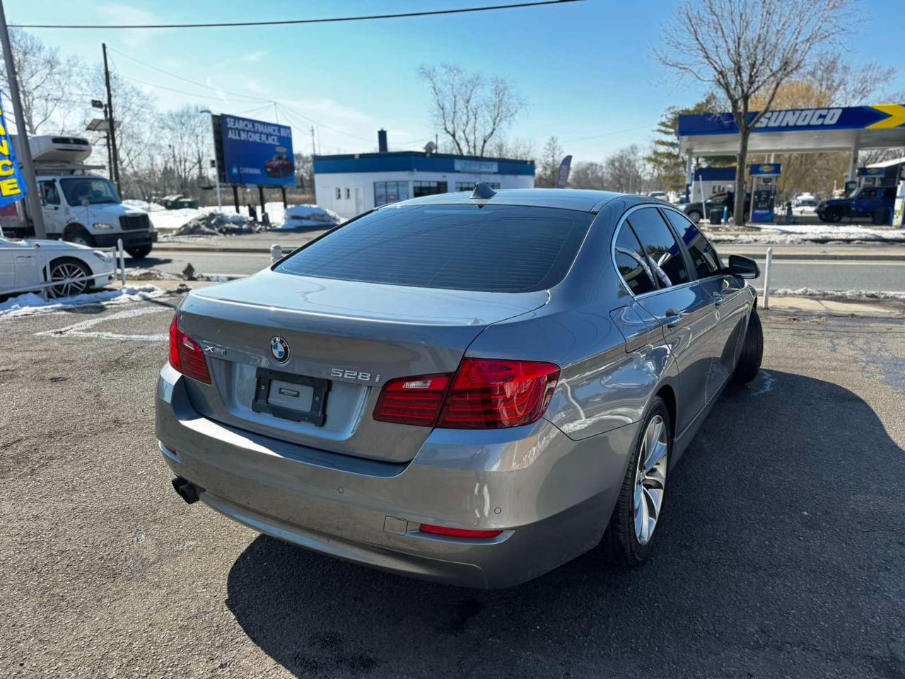 BMW 5 Series 4dr Sdn 528i xDrive AWD 2016