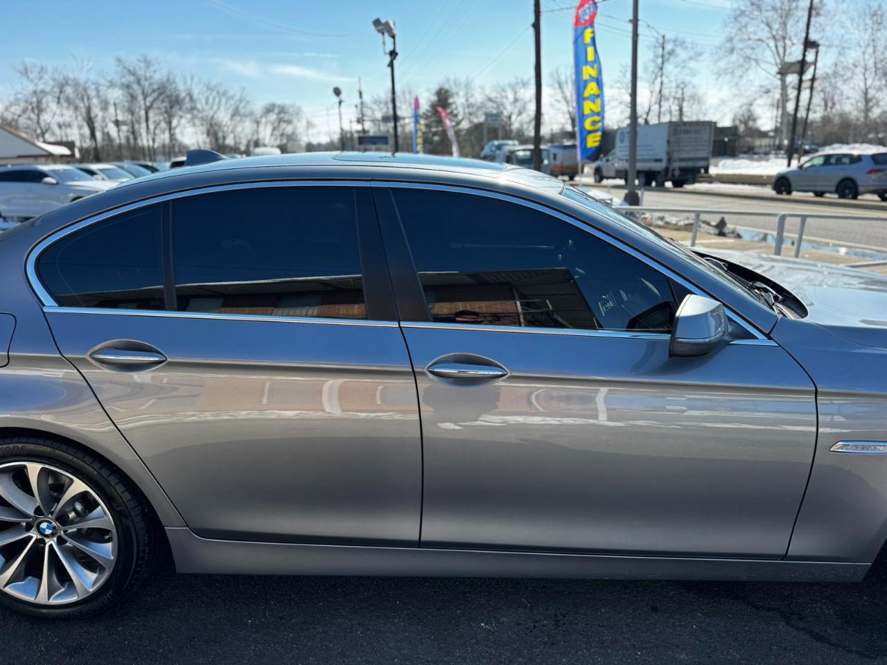 BMW 5 Series 4dr Sdn 528i xDrive AWD 2016