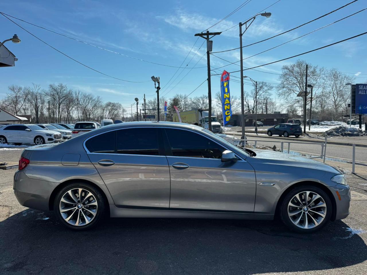 BMW 5 Series 4dr Sdn 528i xDrive AWD 2016