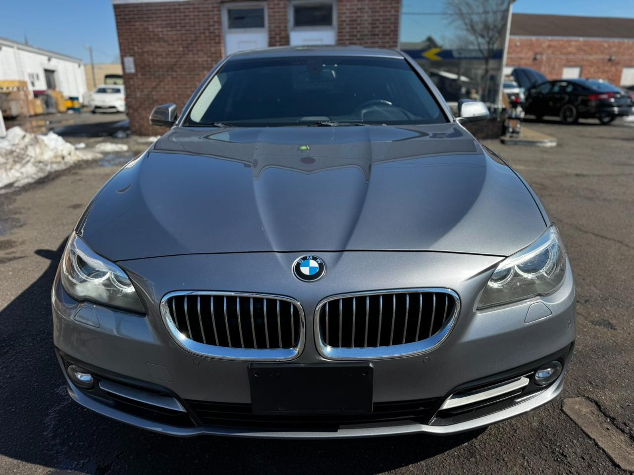 BMW 5 Series 4dr Sdn 528i xDrive AWD 2016