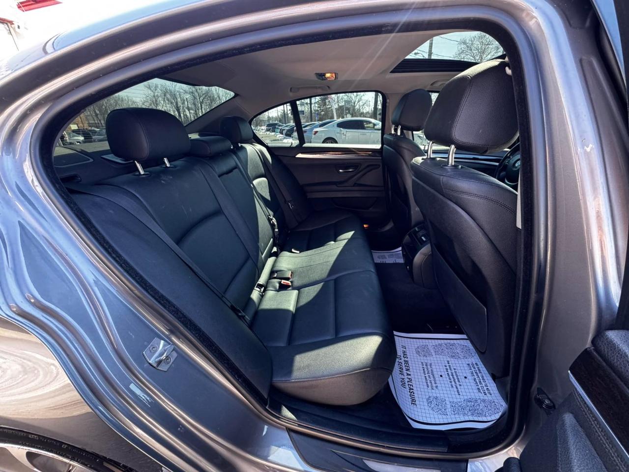 BMW 5 Series 4dr Sdn 528i xDrive AWD 2016