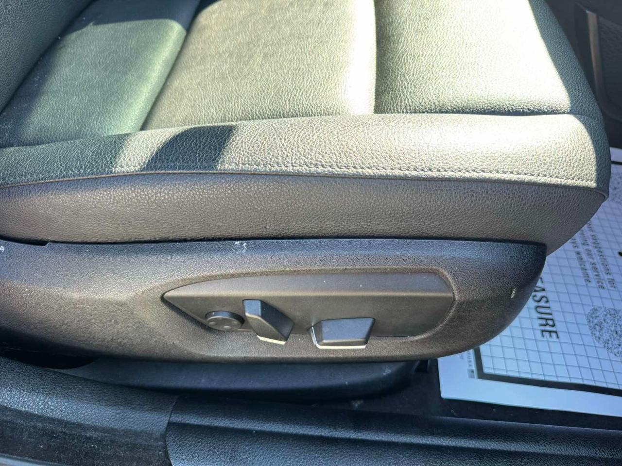 BMW 5 Series 4dr Sdn 528i xDrive AWD 2016