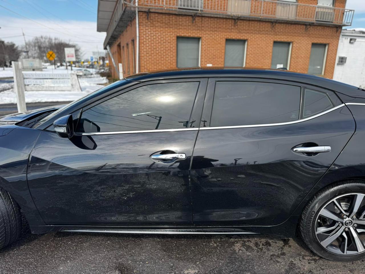 Nissan Maxima SV 3.5L 2019