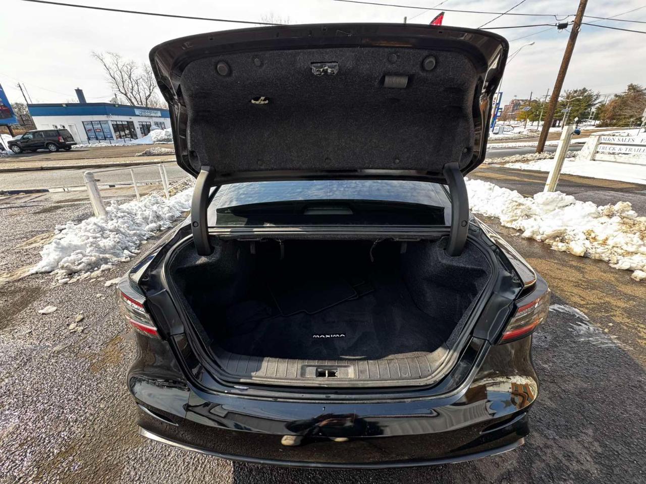 Nissan Maxima SV 3.5L 2019