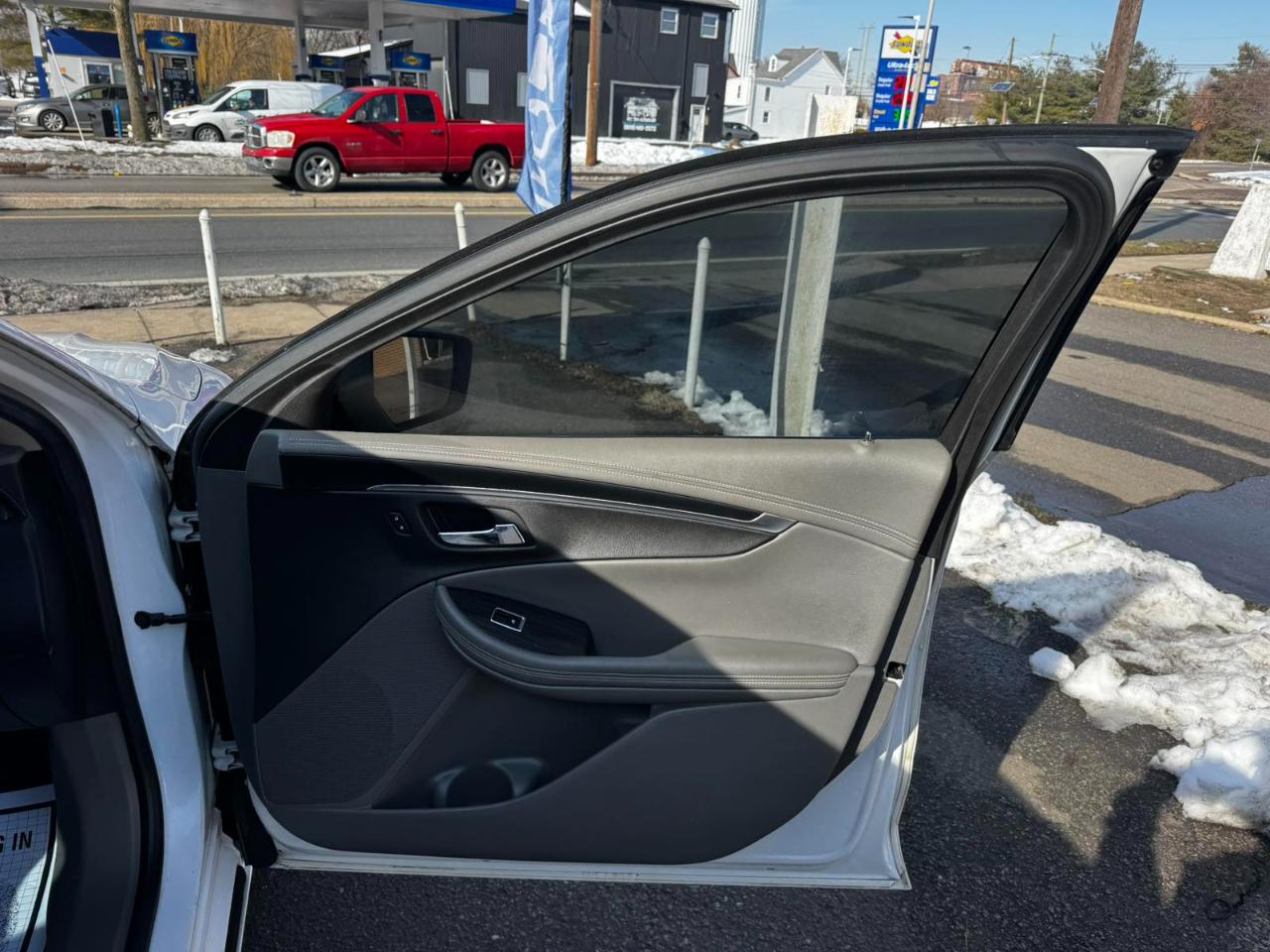 Chevrolet Impala 4dr Sdn LT w/1LT 2019